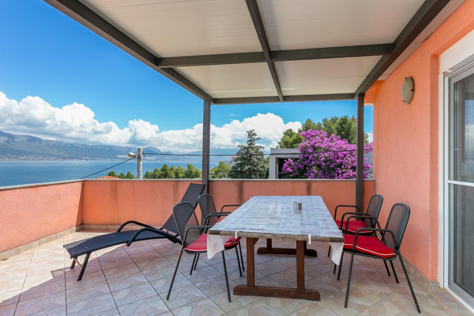 Apartments By The Sea Slatine, Ciovo - 11126 Экстерьер фото